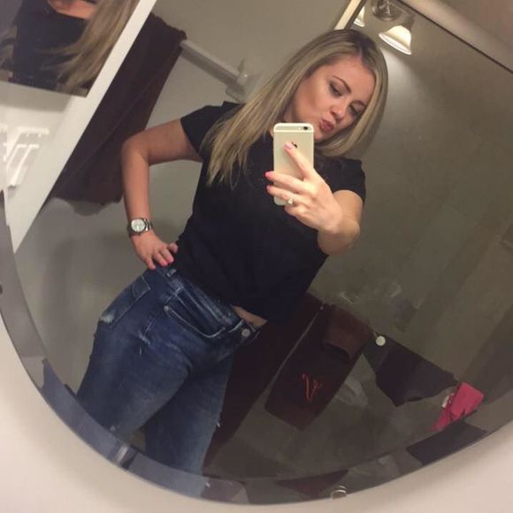 Meet your Posher, Chelsea - Picture 1 of 1